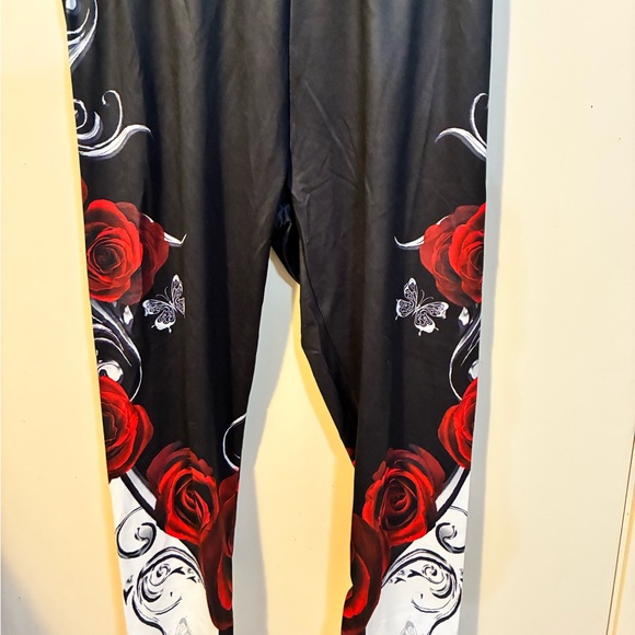 NEW! Rose & Butterfly Print 2-Piece Set – Size 6 (Medium) – NWT - Picture 10 of 13